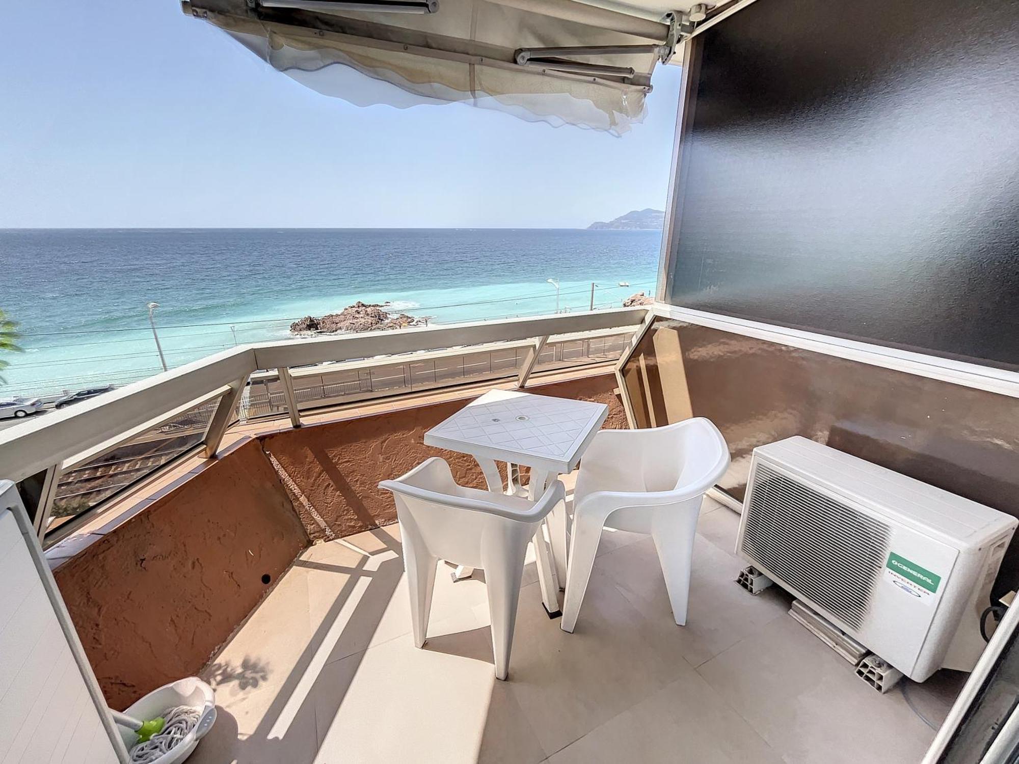 Studio With Beautiful Sea View And Direct Beach Access Cannes Dış mekan fotoğraf